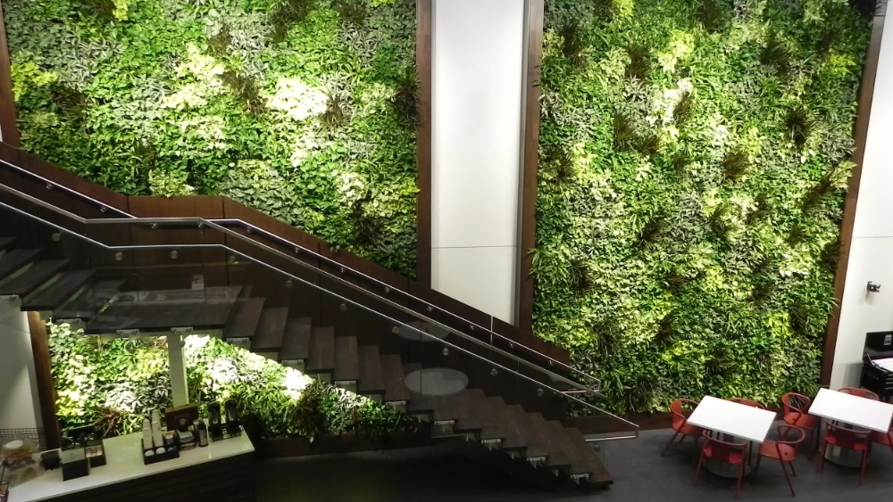 ambius-projects-image-aar-corporation-stairs-us.webp